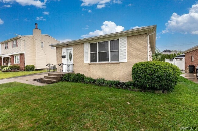Building Photo - 51 Marrano Dr