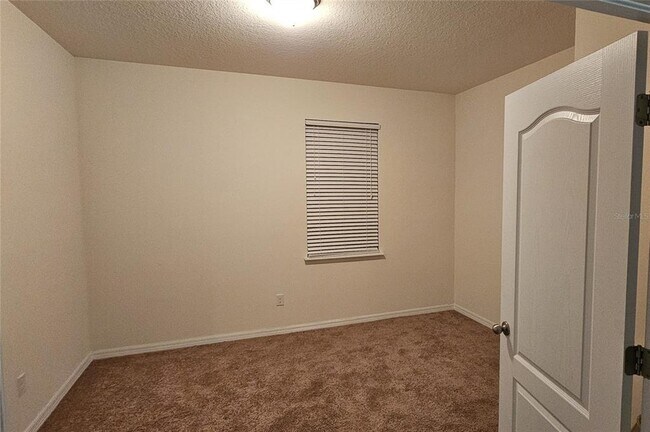 Building Photo - 12425 Fairlawn Dr