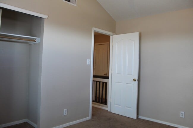 Building Photo - Two Story Home in Socorro