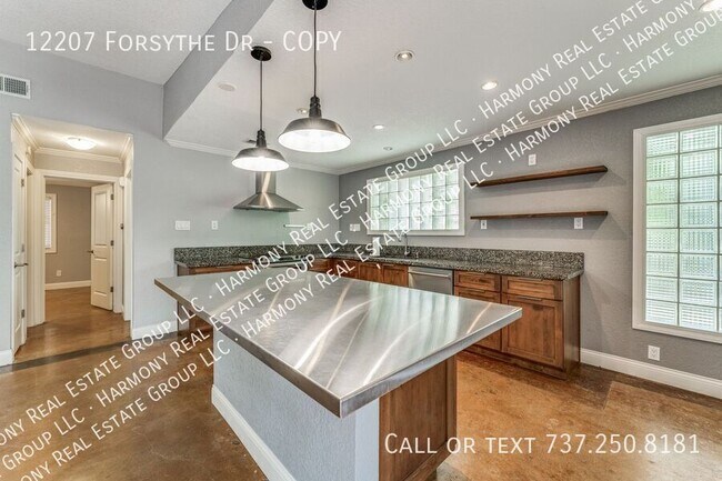 Building Photo - 12207 Forsythe Dr
