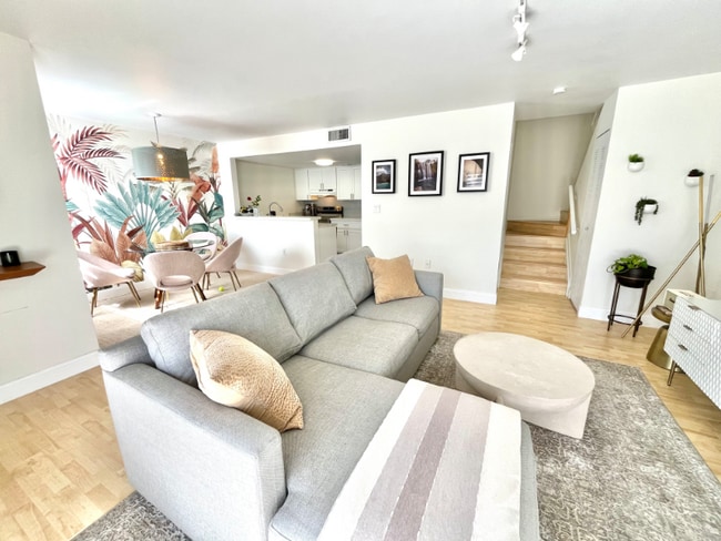 Building Photo - 6855 SW 45th Ln