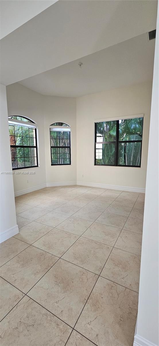 Building Photo - 8175 Lost Creek Ln