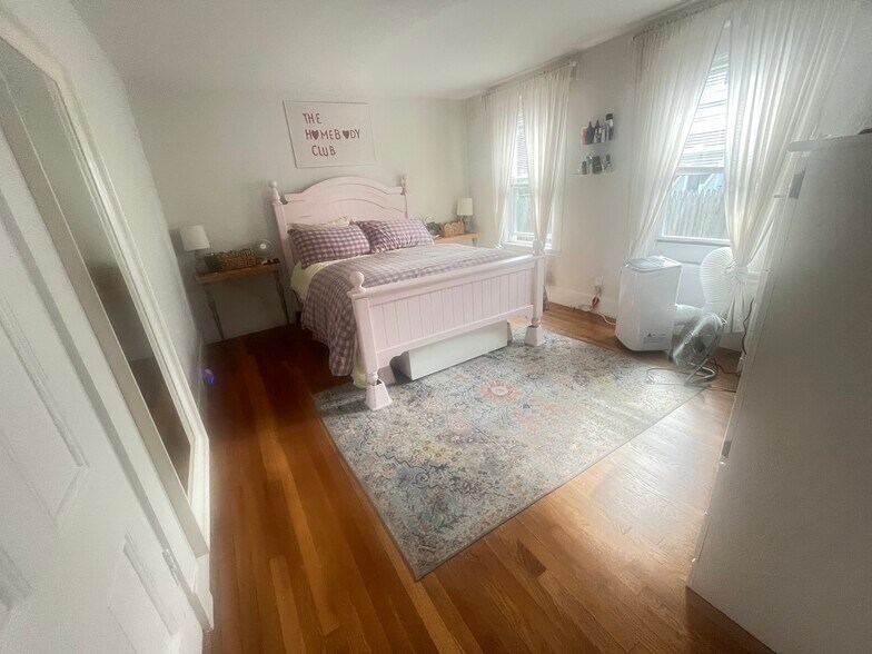 Bedroom #1 - 8 Lincoln St
