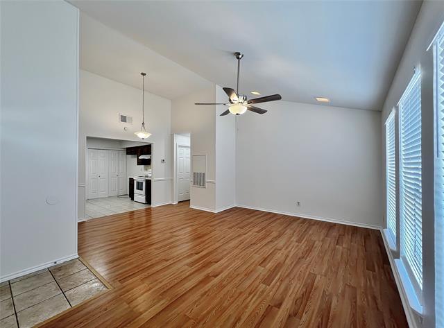 Building Photo - 719 Hillcrest Ct