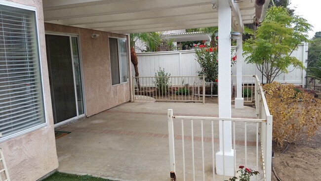 Building Photo - 1437 Green Oak Rd