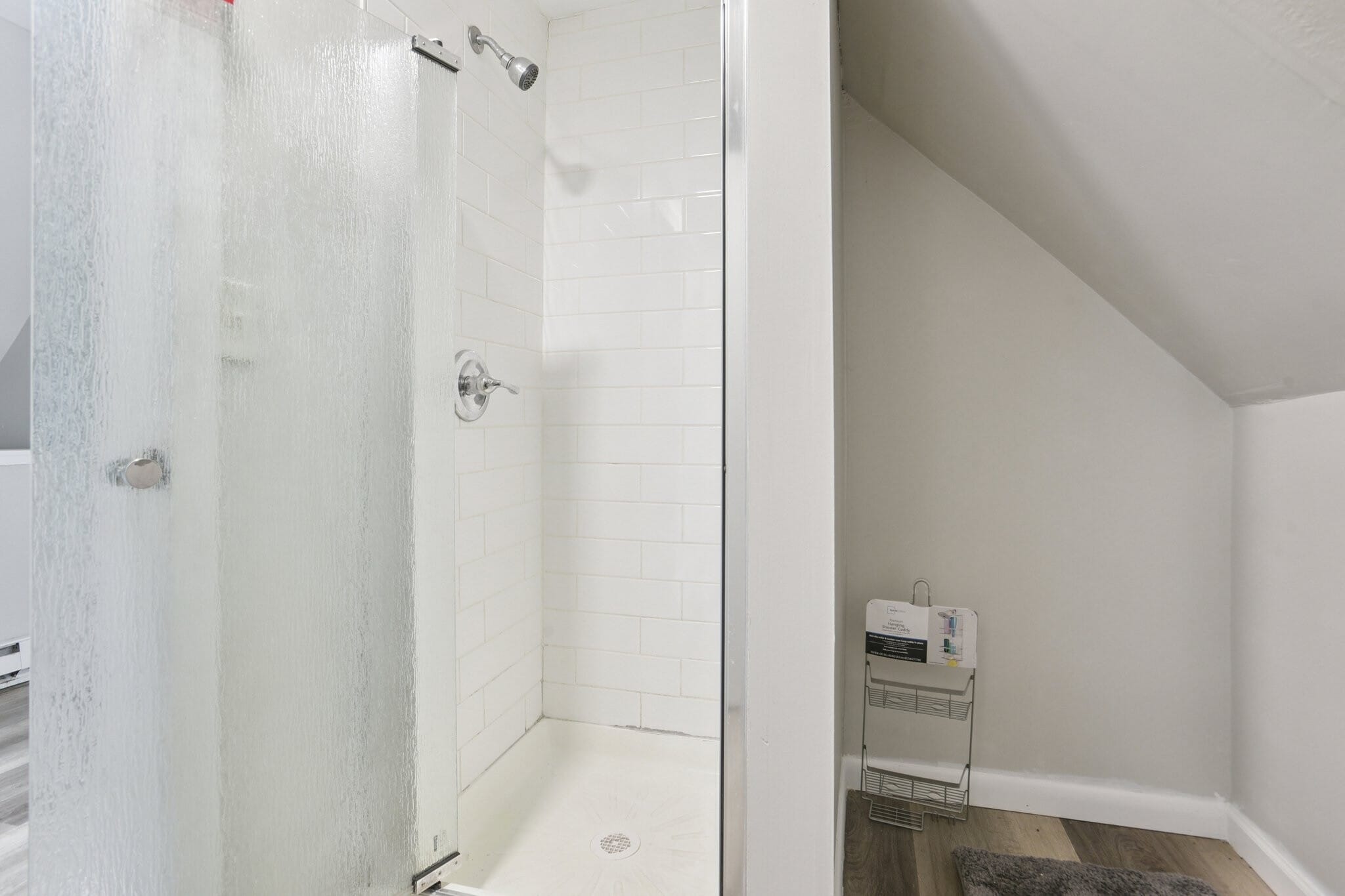 Share a bathroom with one other room - 136 Shelton Ave