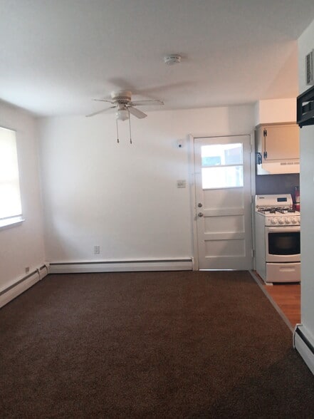 Building Photo - 202 N Madison Ave