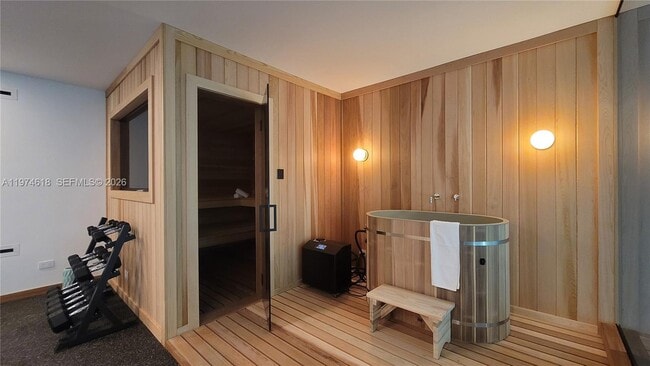 Building Photo - 1510 W 23rd St