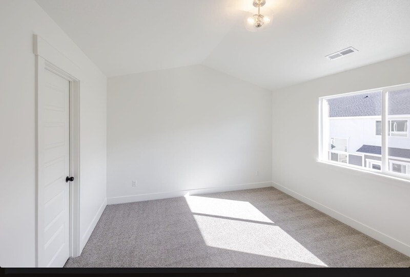 Building Photo - 4391 Templar Dr