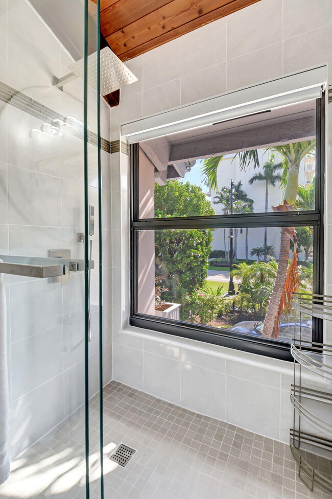 Building Photo - 3543 S Ocean Blvd