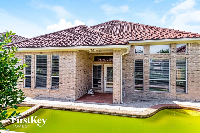 Building Photo - 5 Peach Tree Ct