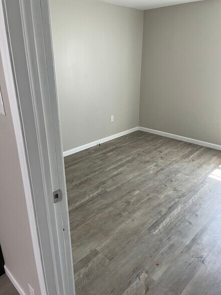 Building Photo - 1344 Buffalo Rd