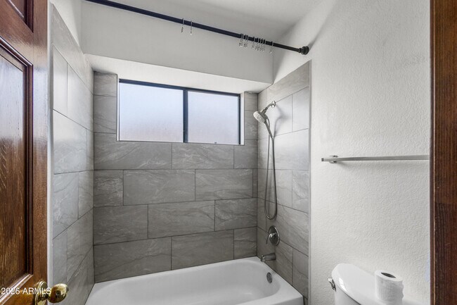 Building Photo - 1143 N Ironwood Ct
