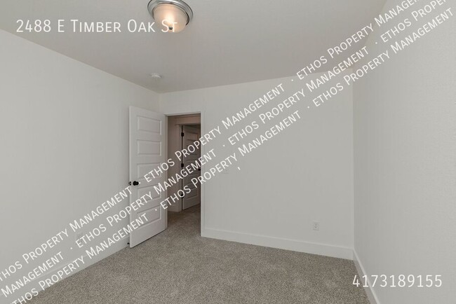 Building Photo - 2488 E Timber Oak St