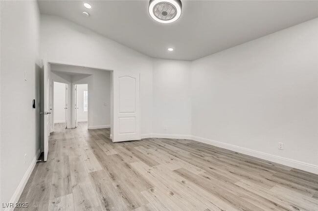Building Photo - 1601 Vespertina Ct