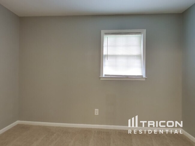 Building Photo - 4124 Lauada Dr