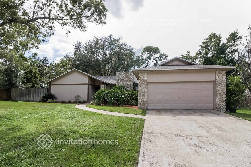 Primary Photo - 102 Leyburn Pl