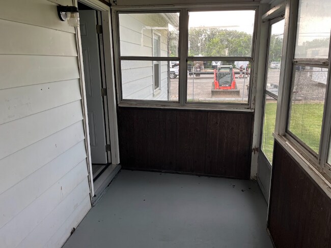 Building Photo - 1322 Emery Xing Rd