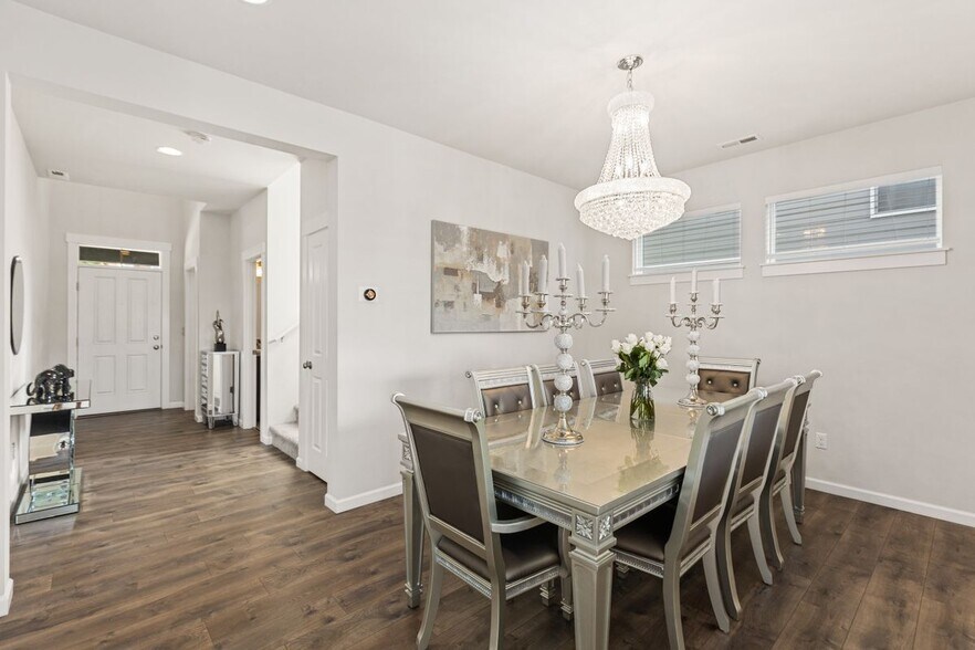 Building Photo - 9798 15th St SE