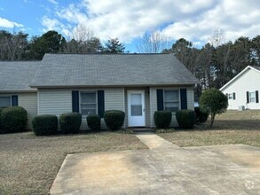 Building Photo - Pine Meadow 123-125