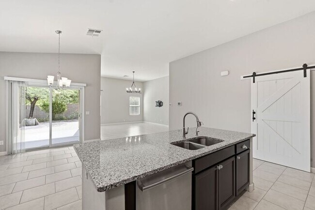 Building Photo - 9684 N Texas Ebony Ln