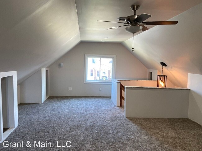 Building Photo - 2 br, 2.5 bath House - 2315 Yemans St.