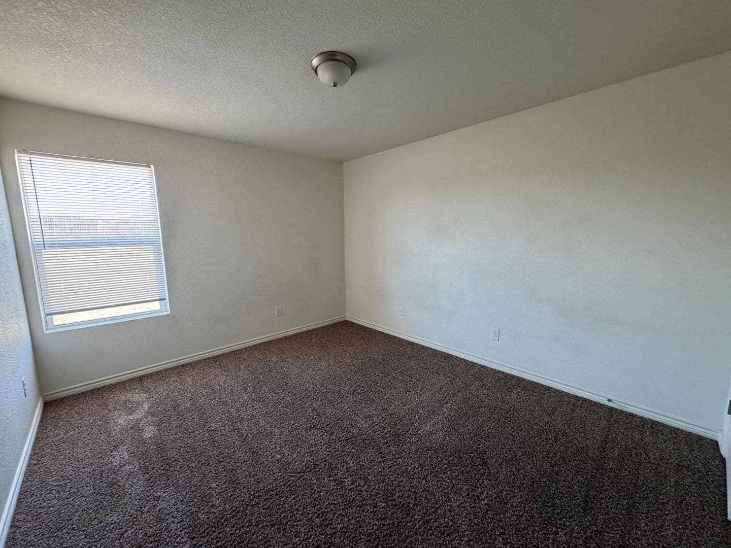 Building Photo - 5704 Lariat Ct