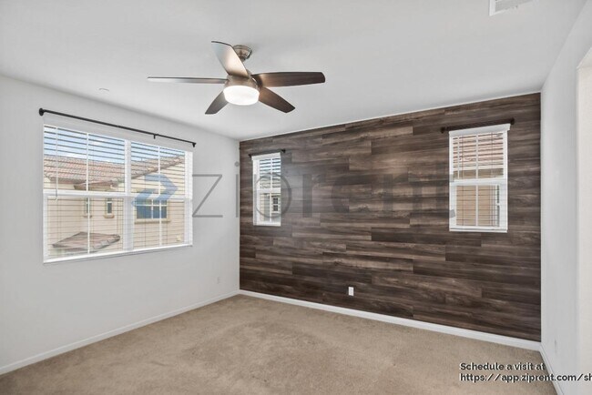 Building Photo - 1339 Sauvignon St