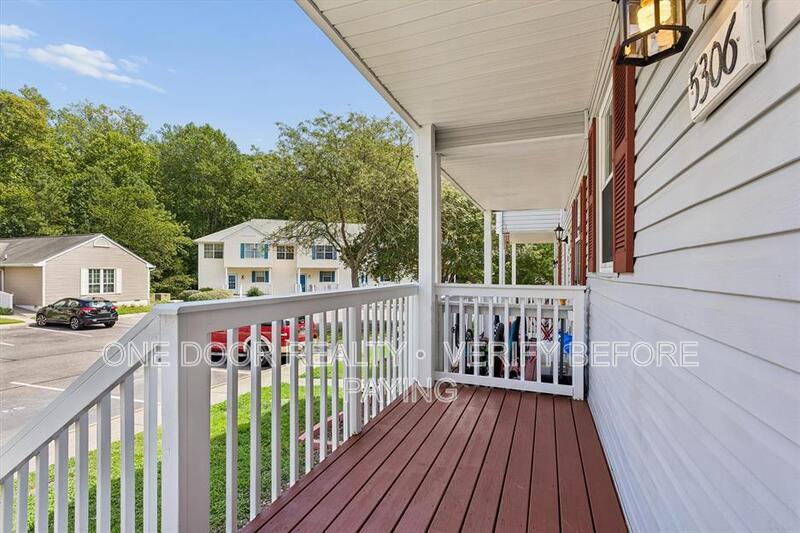 Building Photo - 5306 Aden Ct