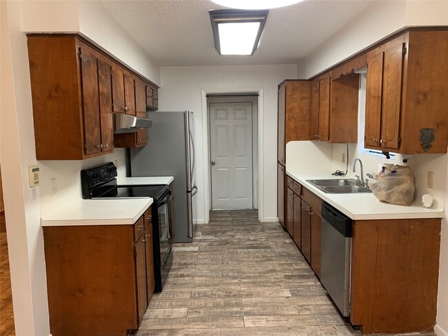 Building Photo - 222 Lemonwood Dr