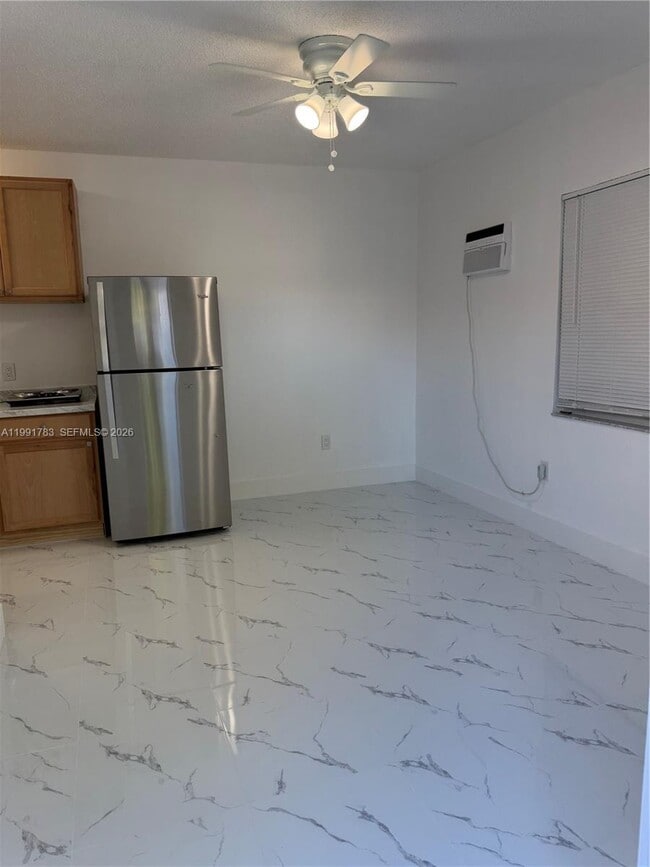 Building Photo - 1765 SW 21st St