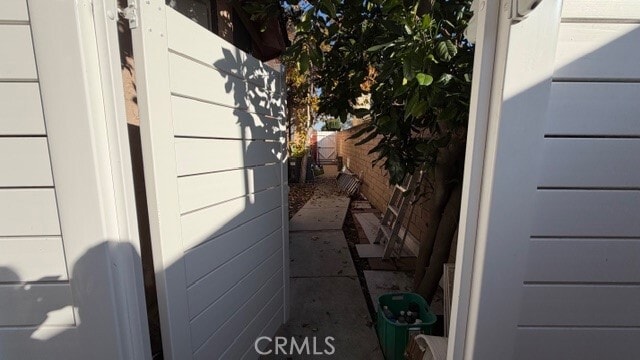 Building Photo - 2413 La Crescenta Ave