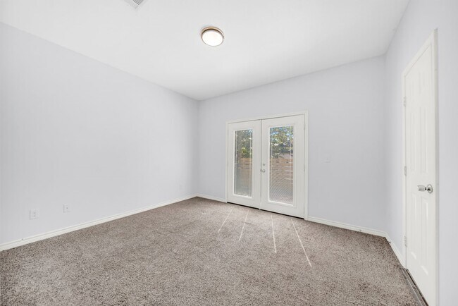 Building Photo - 16961 W Hammon