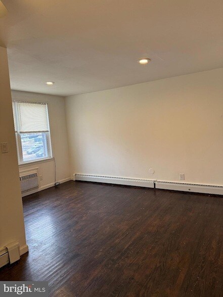 Building Photo - 720 Pine St