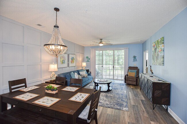 Building Photo - 5825 Catalina Dr