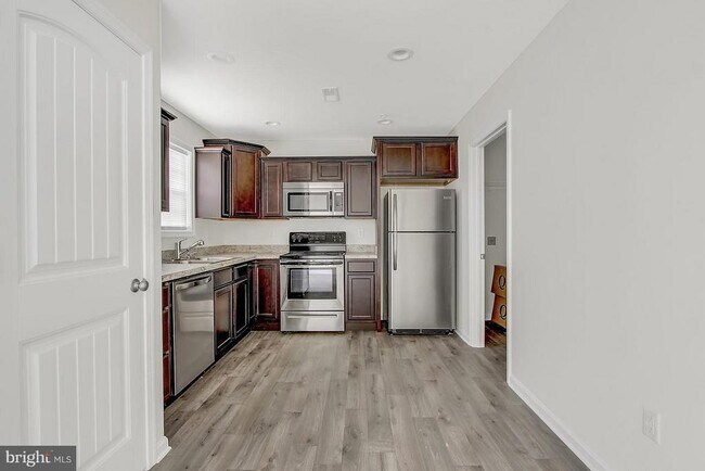 Building Photo - 200 Beechwood Wy
