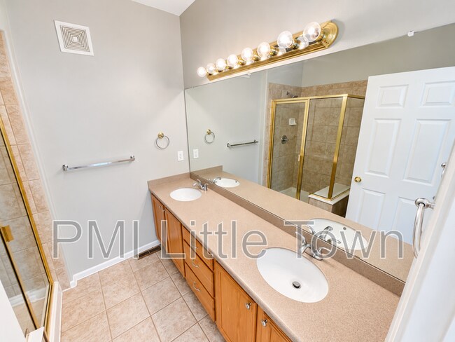 Building Photo - 2943 W Riverwalk Cir