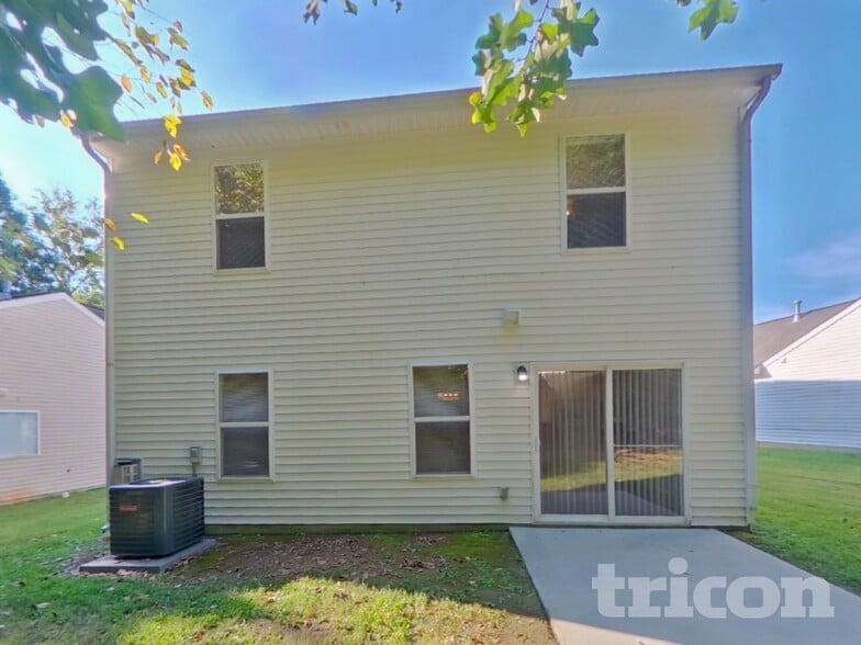 Building Photo - 7029 Sunman Rd