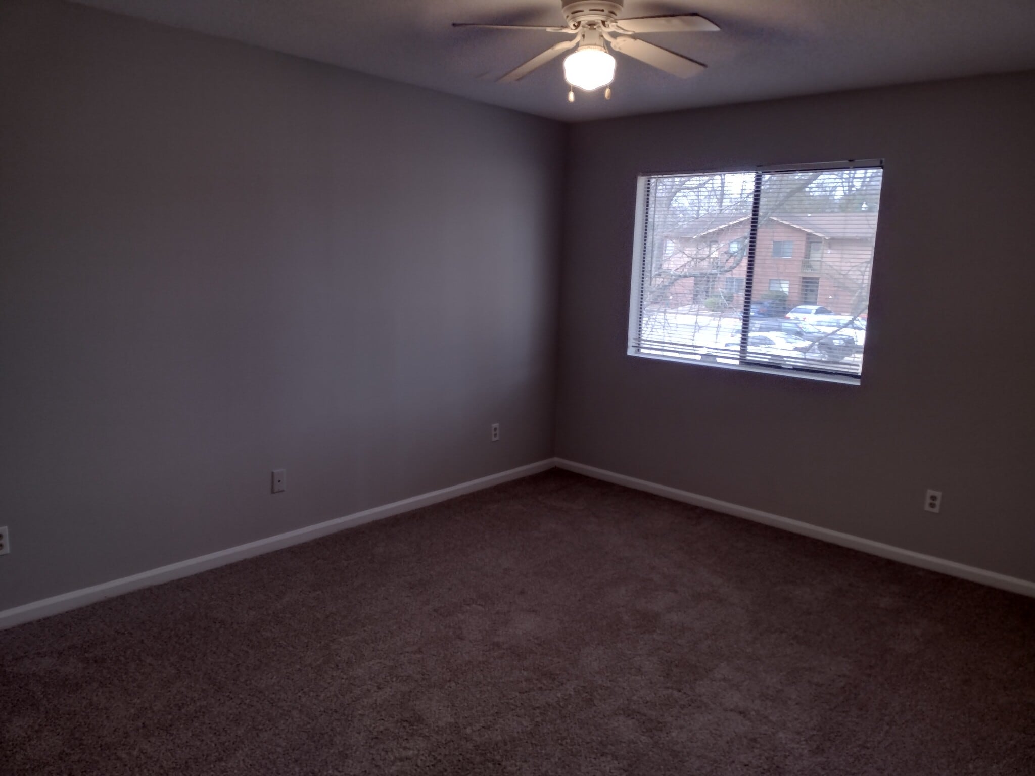 Building Photo - 1628 Cedarview Ct