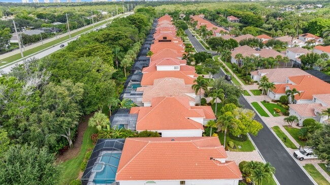 Building Photo - Fully Furnished 3 beds 3 bath Annual Rental with Private Heated Pool in Ventura Pelican Marsh