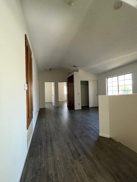 Large Loft Office/Game room - 27055 Rainbow Creek Dr