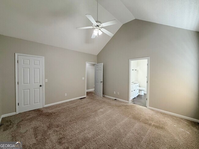 Building Photo - 11 Woodvine Ct