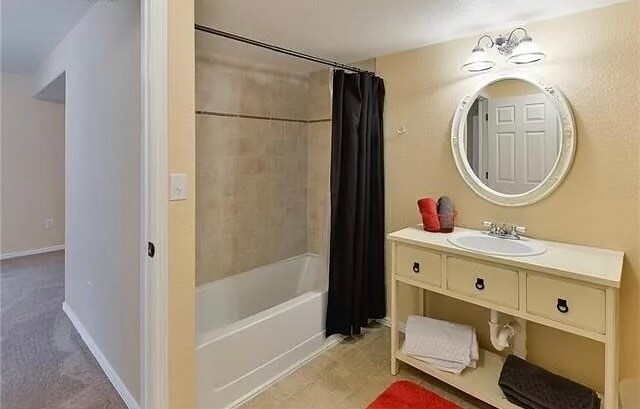 Building Photo - 6542 Shimmering Creek Dr