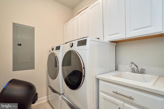 Building Photo - 2269 Woodland Gap Terrace