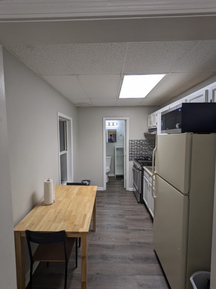 Building Photo - 1344 S Belmont Ave