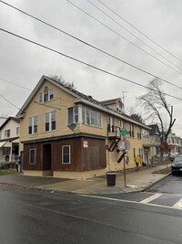 Building Photo - 393 Second Ave