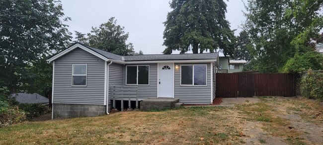 Building Photo - Cozy South Beacon Hill Cottage with 2 bedr...