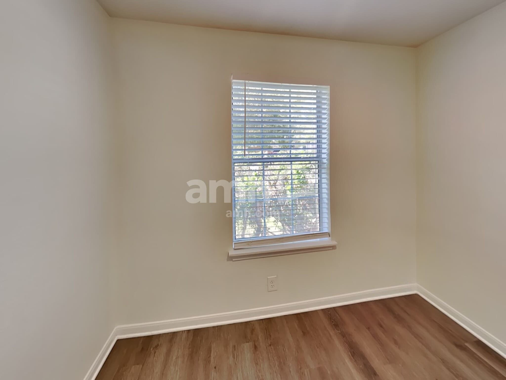 Building Photo - 110 Pony Cv