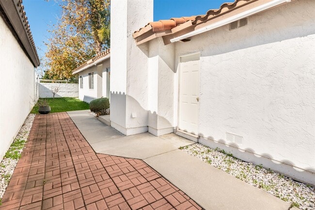 Building Photo - 4776 Mayten Ct