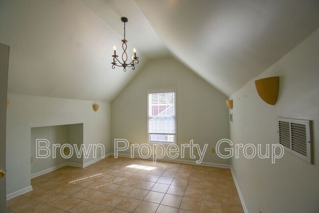 Building Photo - 810 Ethelored St